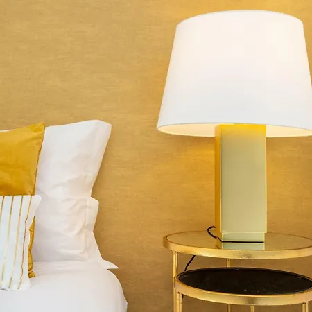 Whome | Golden Premium * Lissabon